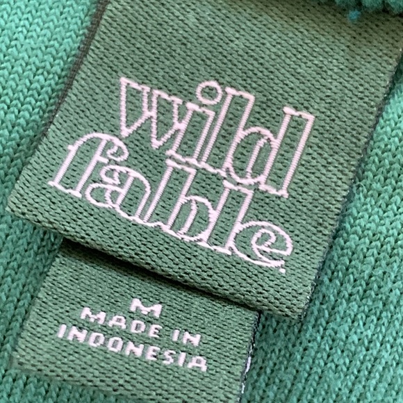 Wild Fable Women’s Green Quarter Zip Velour Top - Picture 5 of 11